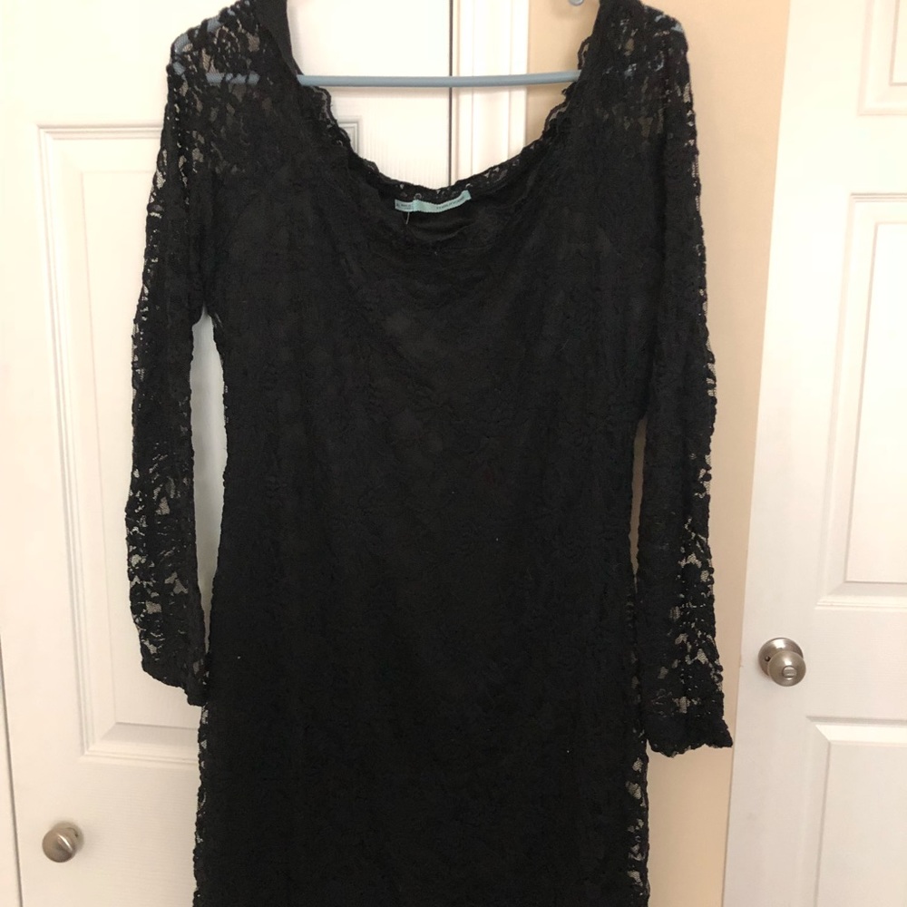 Black lace dress
